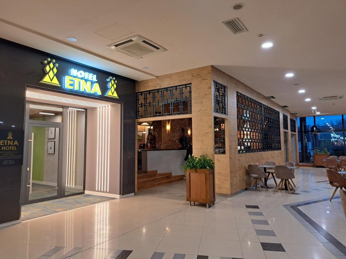 Hotel Etna Gracanica  Exterior photo